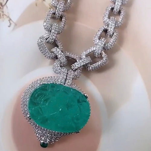 Oval drop necklace