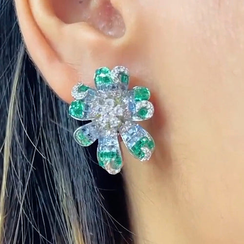 Flower Shape Small Size Studs