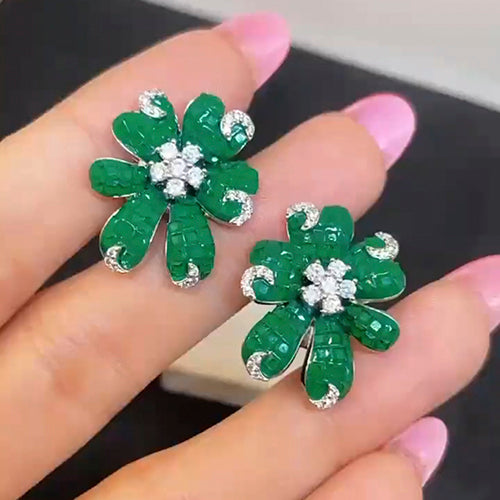 Flower Shape Small Size Studs