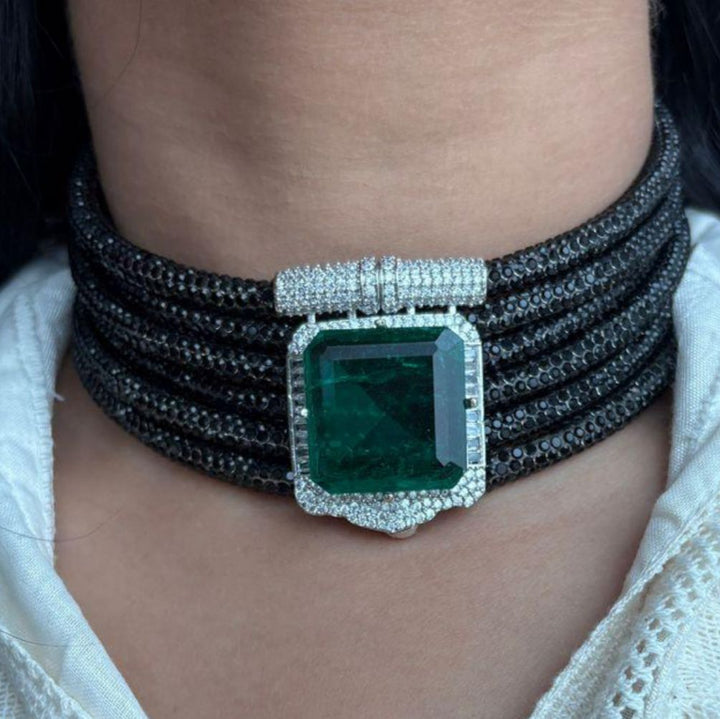Black Bead Emerald Choker