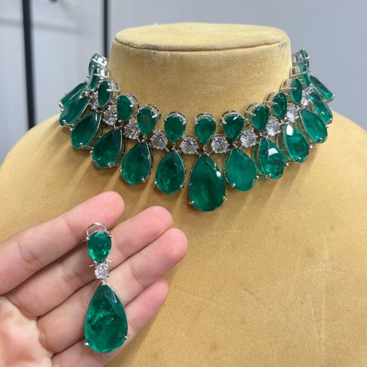 Teardrop Majesty Choker Set