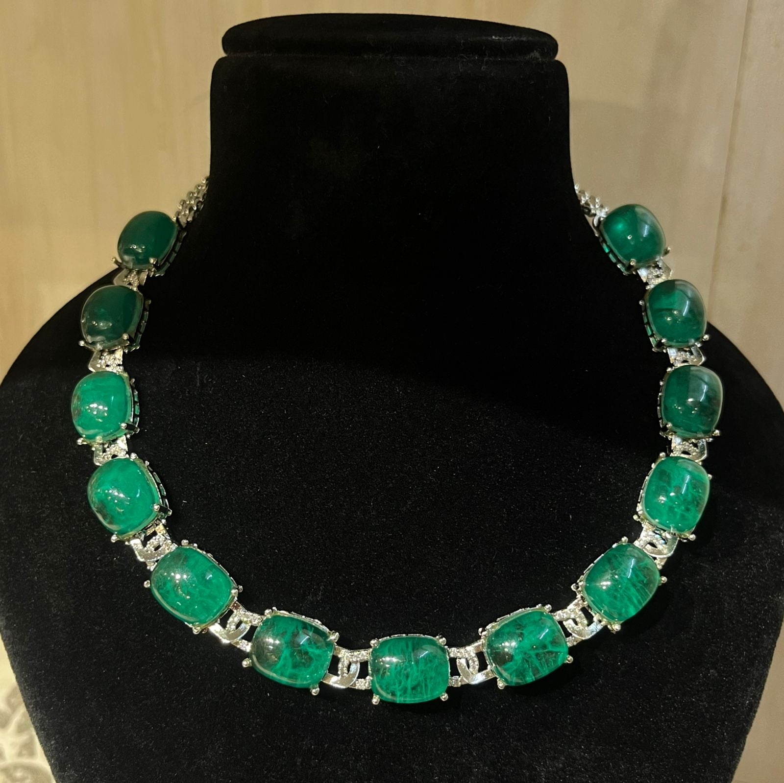 Cabochon Emerald Necklace.