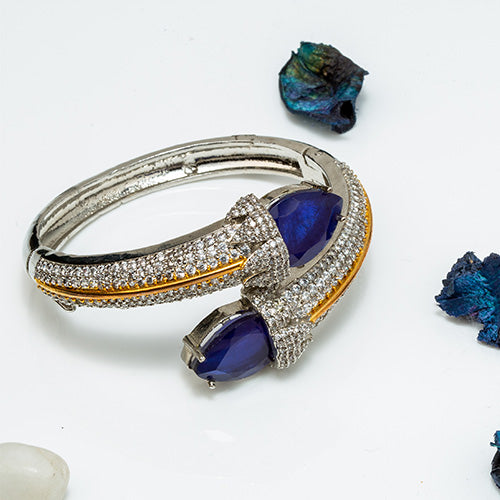 Doublet Openable Silver Bracelet