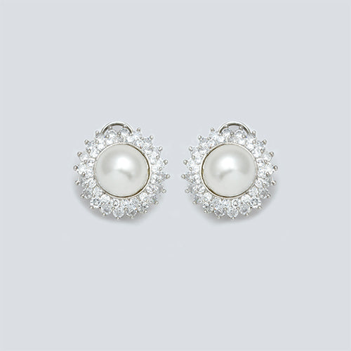 Classic Diamond and Pearl Earring