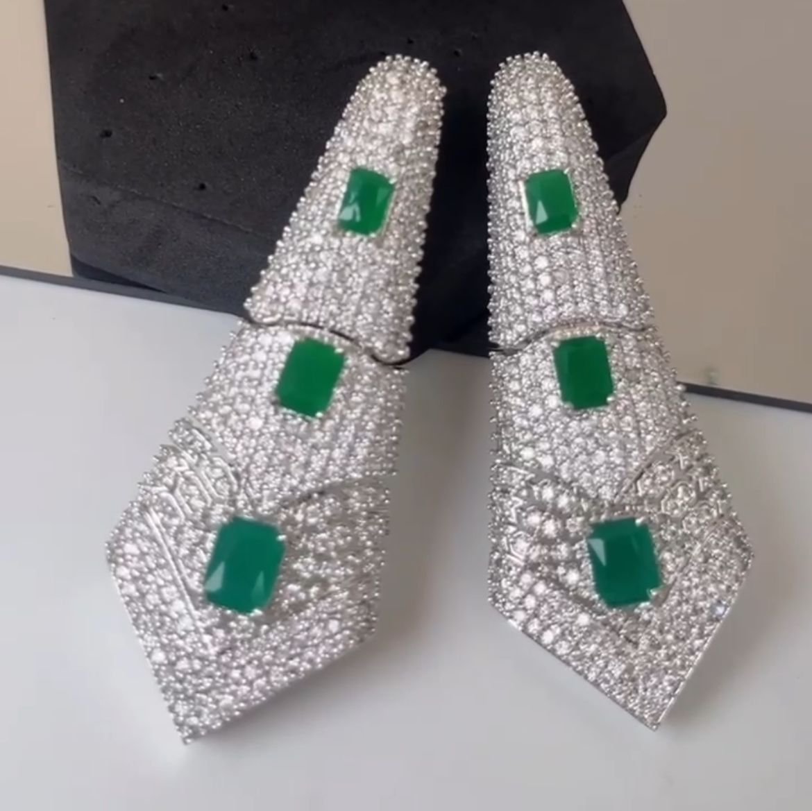 Diamond Dagger Drops