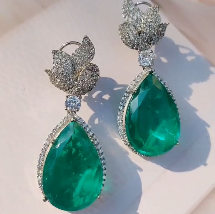 Emerald Teardrop