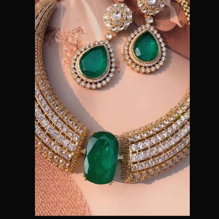 Enerald Royale necklace
