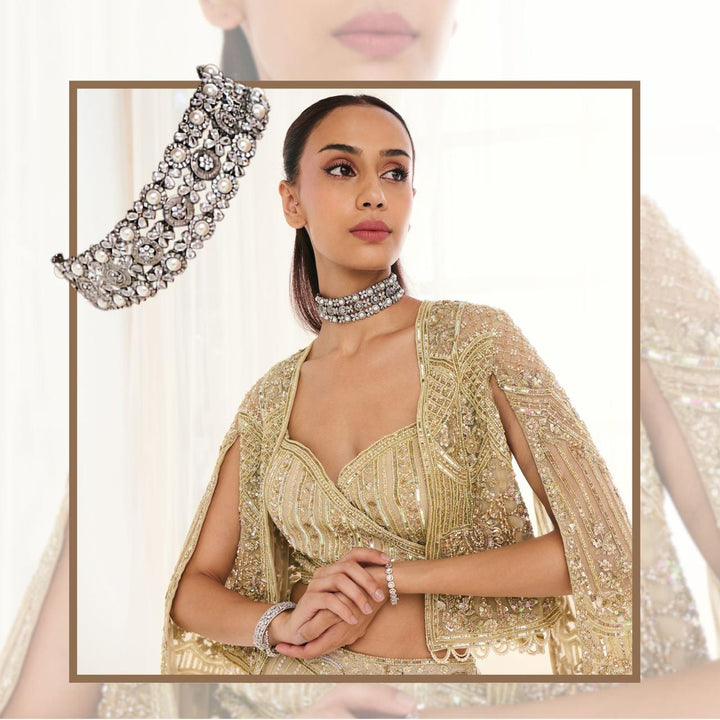 Noor pearl Choker