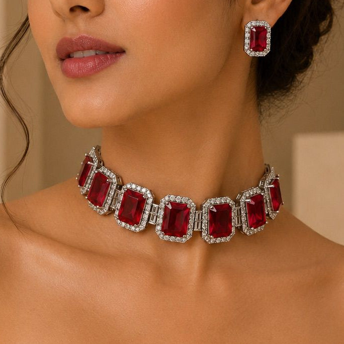 Vintage Grace Collar