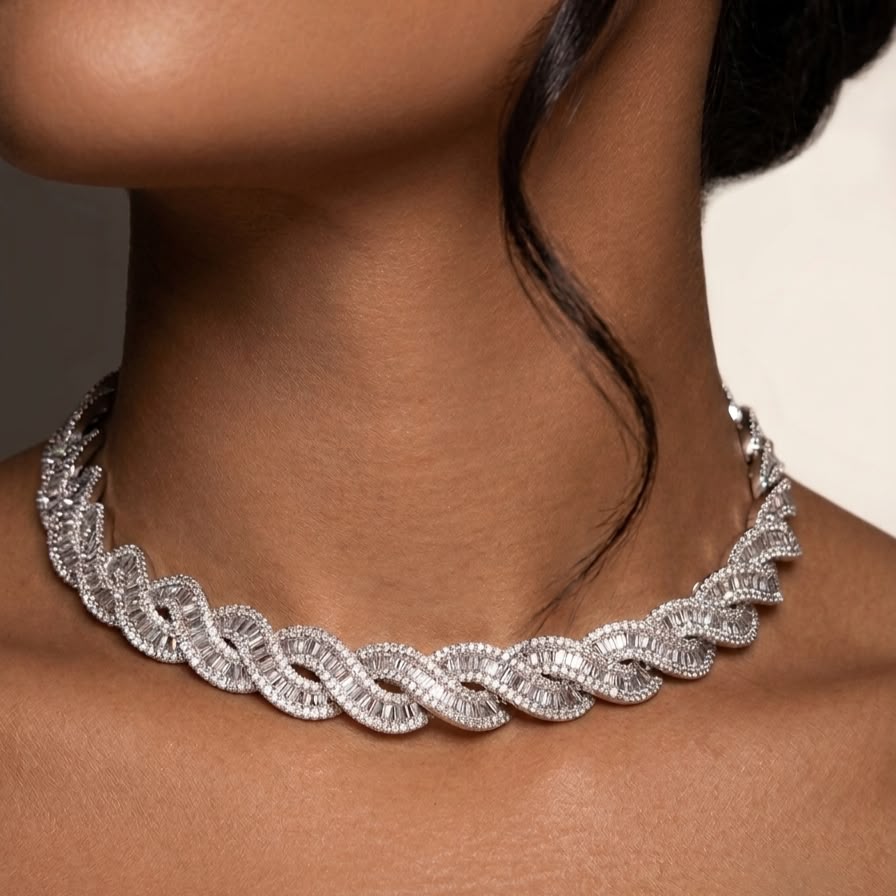 Infinity Glow Diamond Necklace