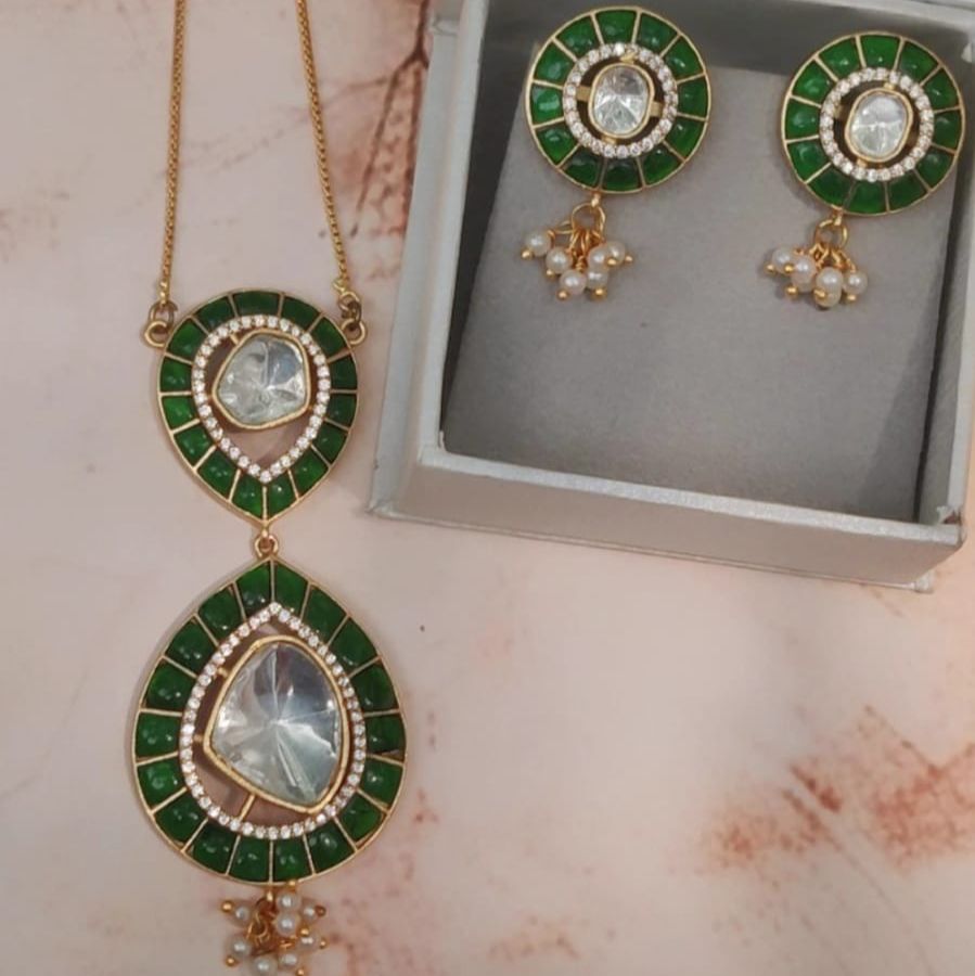 Emerald Glow Kundan Set