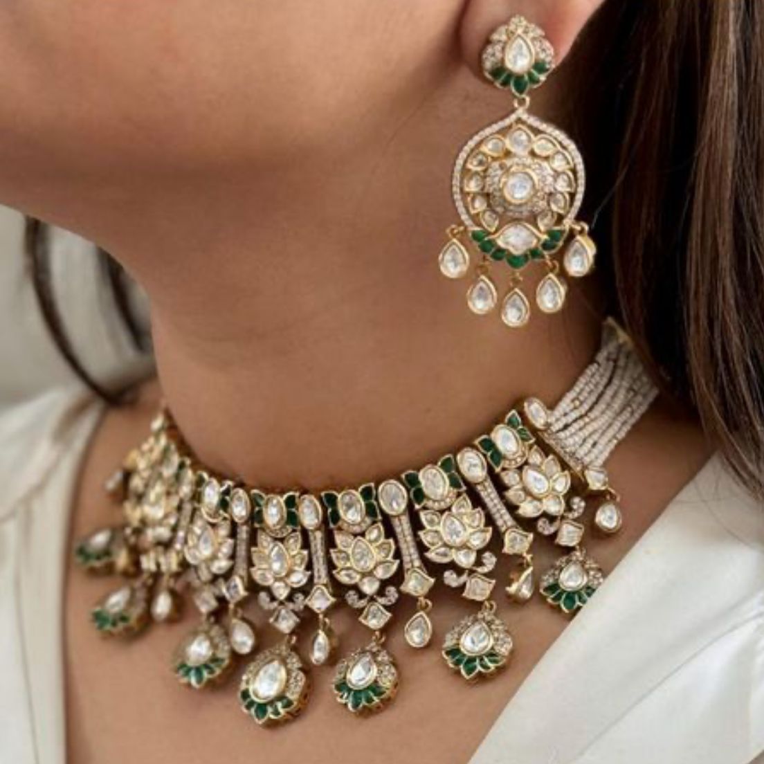 Kundan Emerald Choker