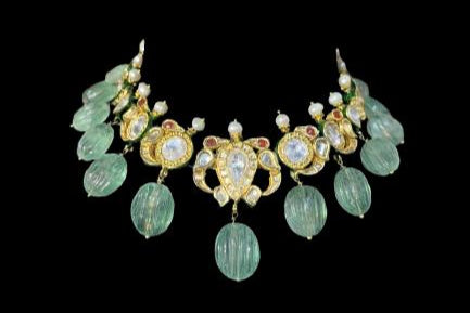Elegant Green Kundan Choker