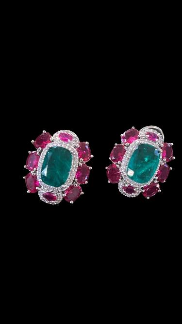 Royal Emerald Radiance Earrings