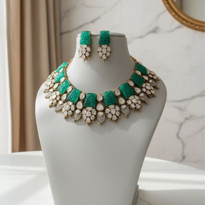 Light Emerald craving stone necklace