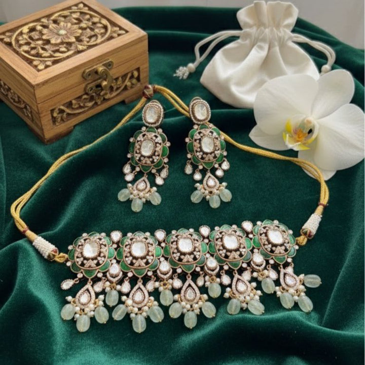 The Royal Emerald Choker Set