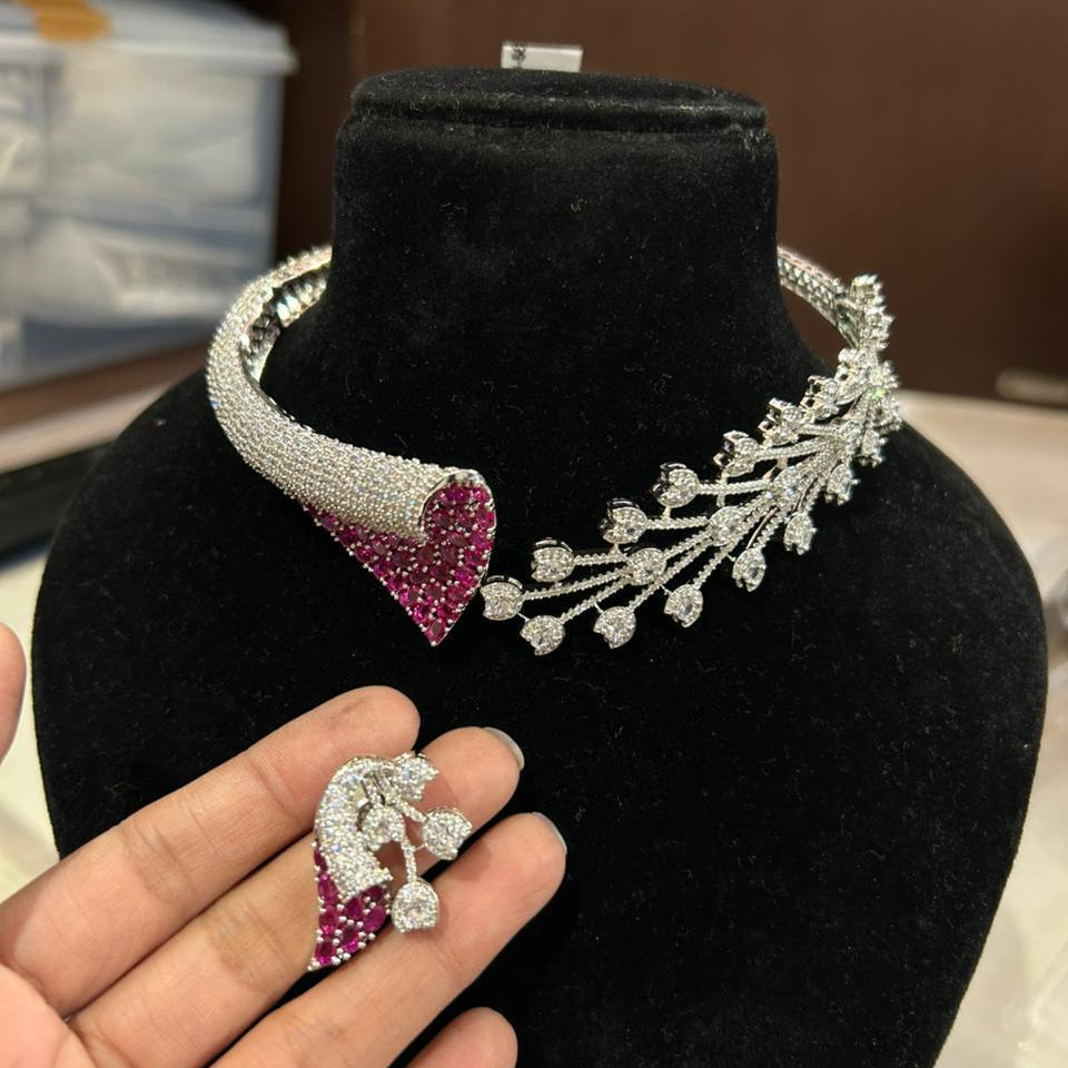 Bloom Vine Choker