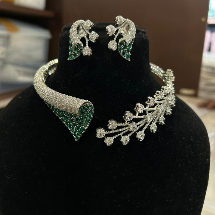 Bloom Vine Choker