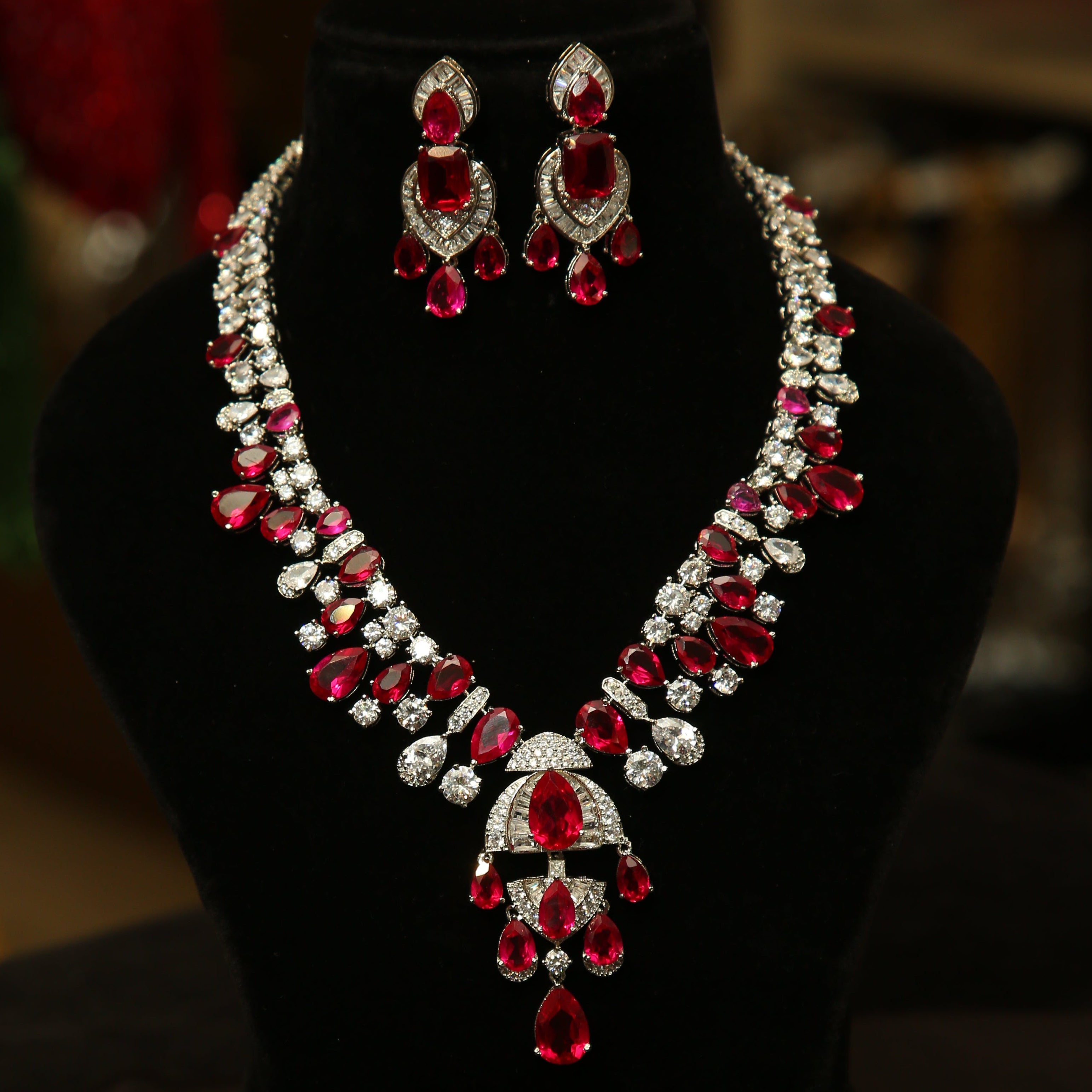 Radiance Doublet Necklace