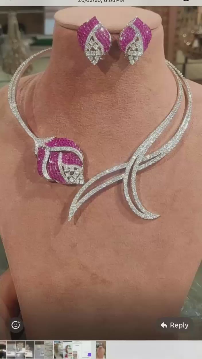 Twist Elegance Necklace
