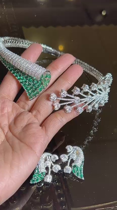 Bloom Vine Choker