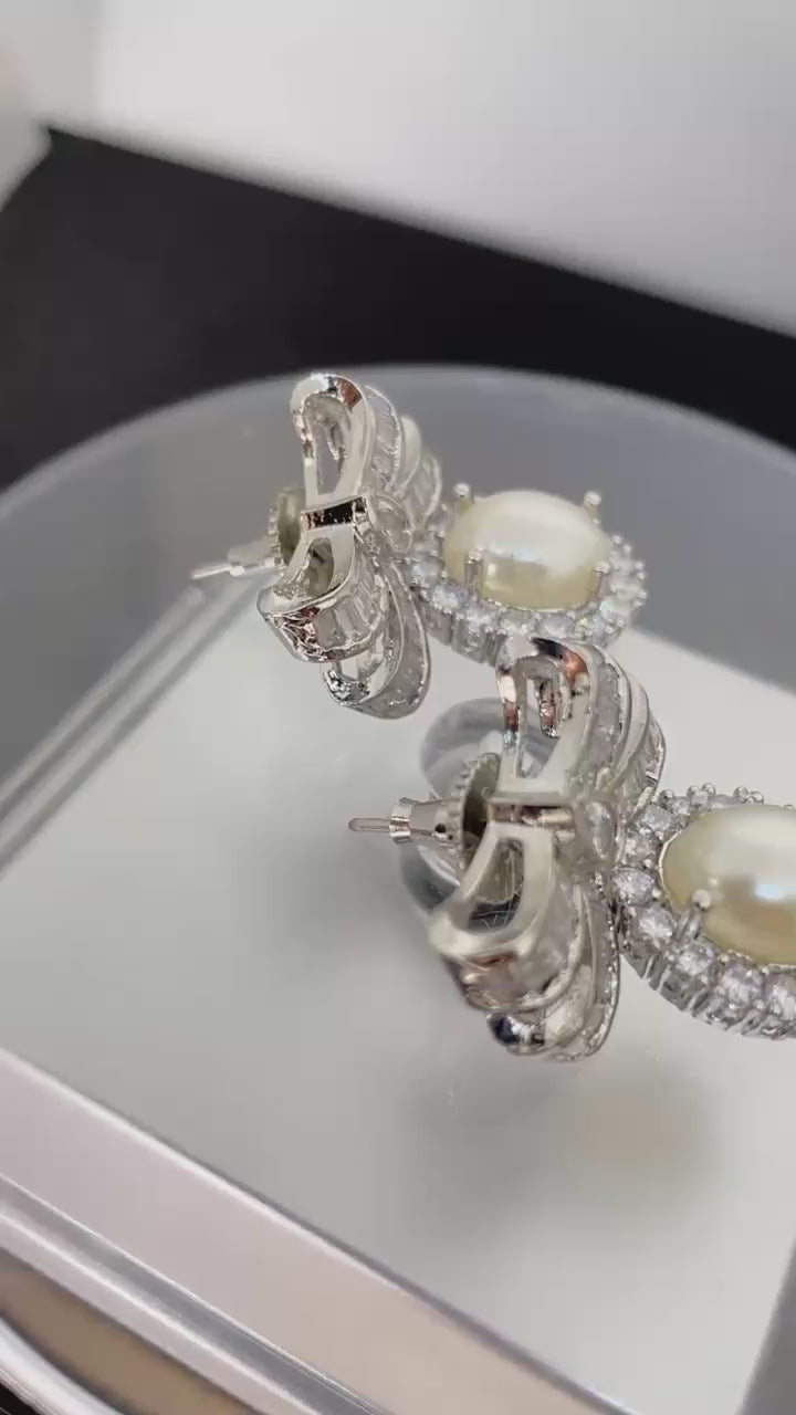 Pearl And Diamond Bow Earring