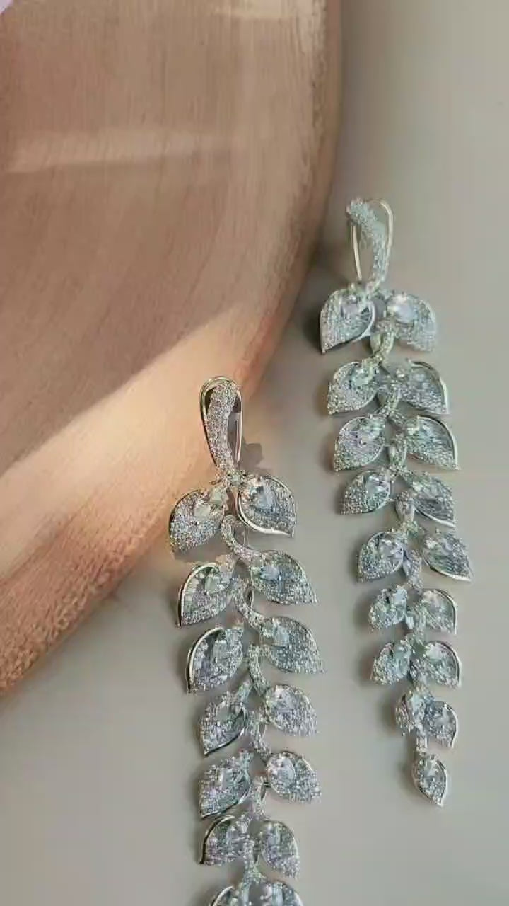 Leaf Shape Long Earring