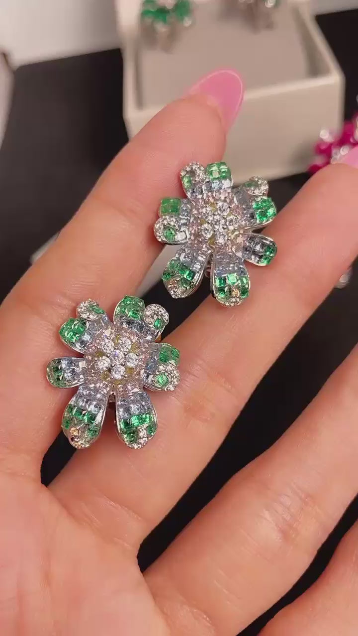 Flower Shape Small Size Studs