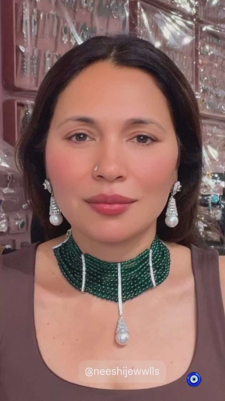 Sovereign Strand Choker